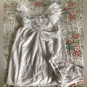 Vintage Featherbed New York lingerie set, NWOT size medium